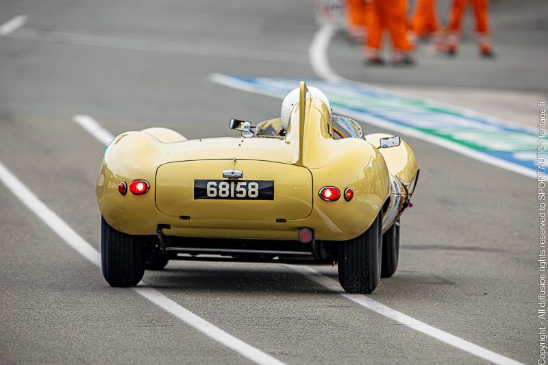 Sportauto-Heritage.fr - Le Mans Classic - Plateau 3 - Jaguar D-Type back