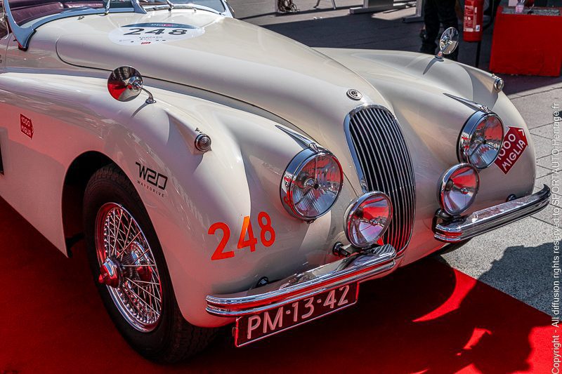 248 - JAGUAR XK120 OTS SE ROADSTER - 1954