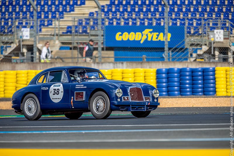 238 - ASTON MARTIN - DB2 SPORTS SALOON COUPE - 1952 - LE MANS CLASSIC - PLATEAU 2