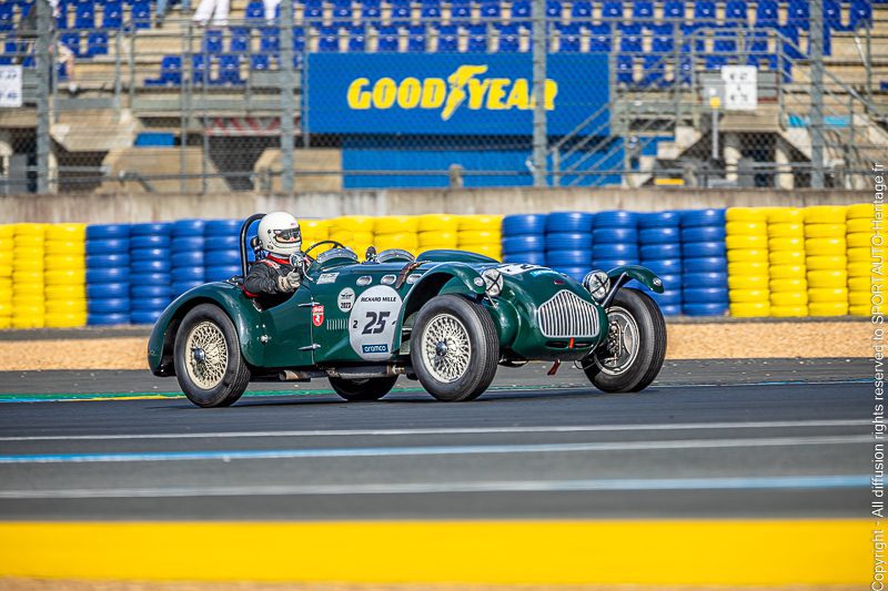 225 - ALLARD - J2 - 1951 - LE MANS CLASSIC - PLATEAU 2