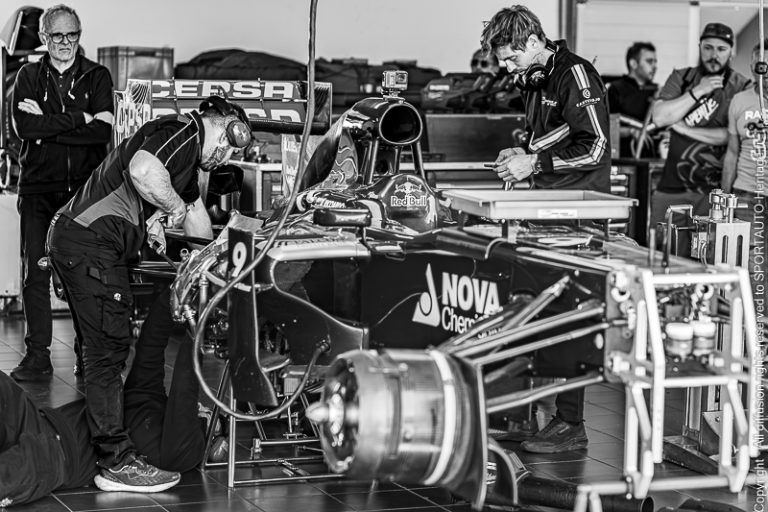 La Suspension en Formule 1 : Ingénierie de Précision et Quête de Performance