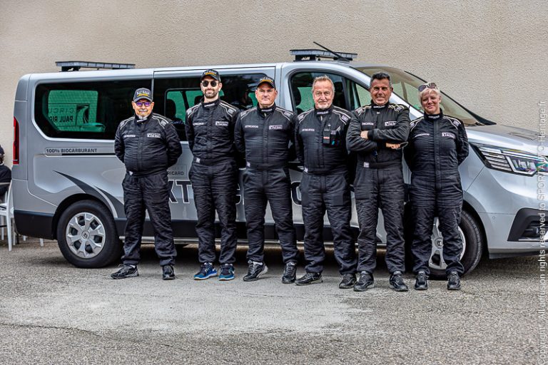 Equipe d'Extrication du circuit Paul Ricard, lors du Grand Prix de France Historique 2025.