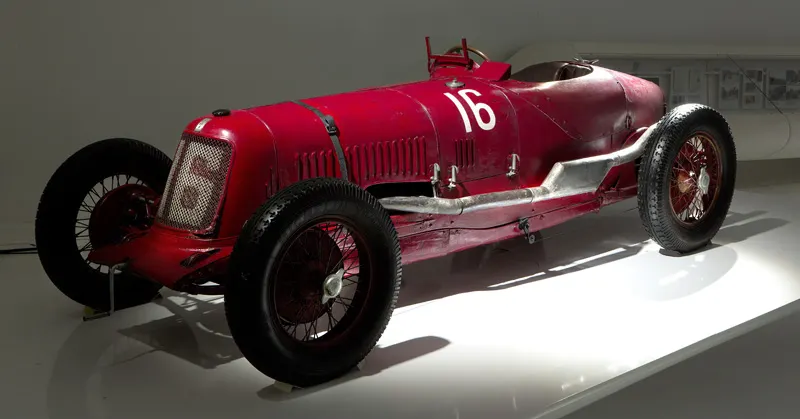 Maserati Tipo 26 - Exposition Centenaire Maserati - Musée Enzo Ferrari