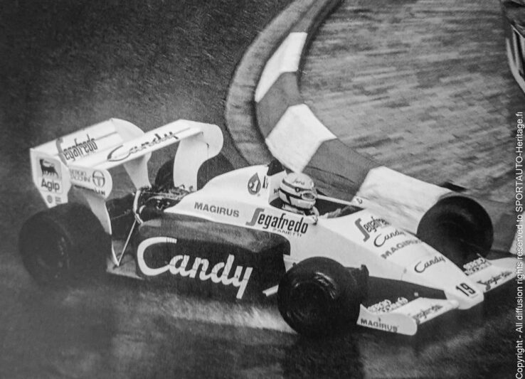 La spectaculaire remontée d'Ayrton Senna au volant de sa Toleman dans les rues pluvieuses de Monaco s'est terminée prématurément lorsque la course a été arrêtée.